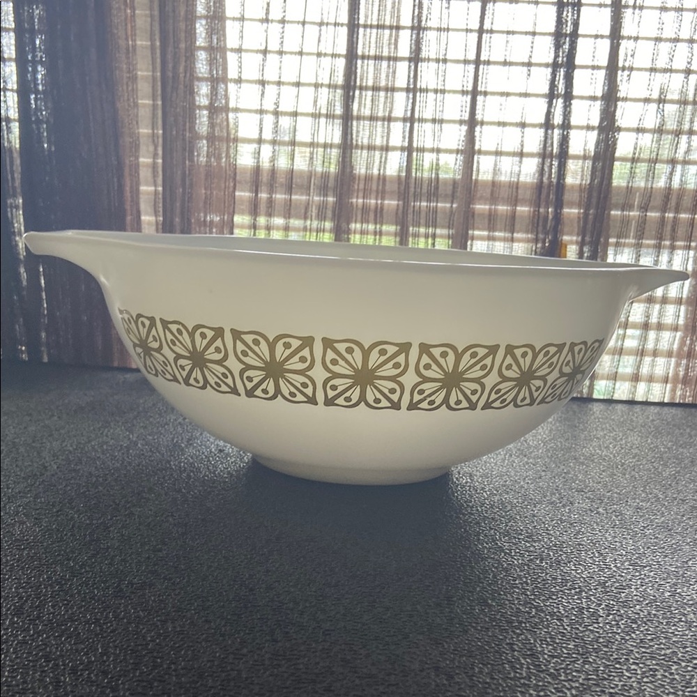 Vintage White Mixing Bowl with Gold Pattern